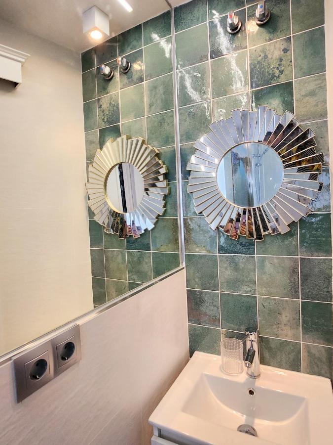 Lovely Center Apartments Seville - Balcony Lux Sol Luaran gambar